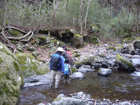 2009ヤマメ稚魚放流親子12