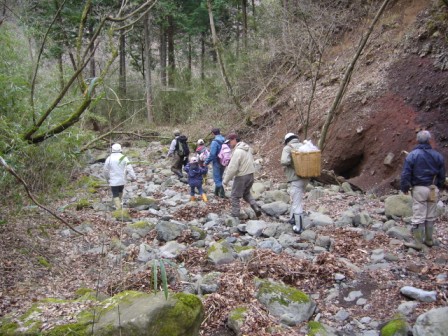 2009ヤマメ稚魚放流親子13